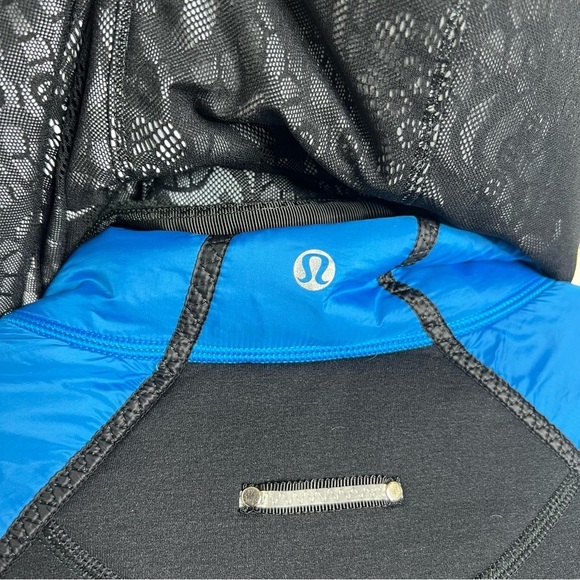 Lululemon Run Blue Black Long Sleeve Zip Front Quilted Bundle Up Jacket Size S - Picture 12 of 15